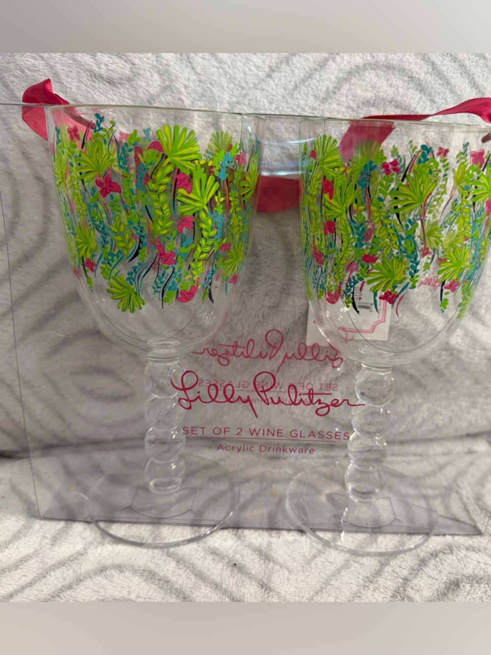 NWT LILY PULITZER ACRYLIC WINE GLASSES-SET  OF 2 | FLORAL PRINT 22 OZ